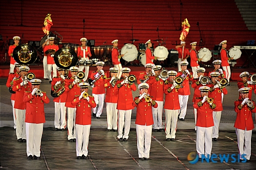 원본확인 클릭 군악대.jpg