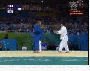3697099681_8c6810c7.gif