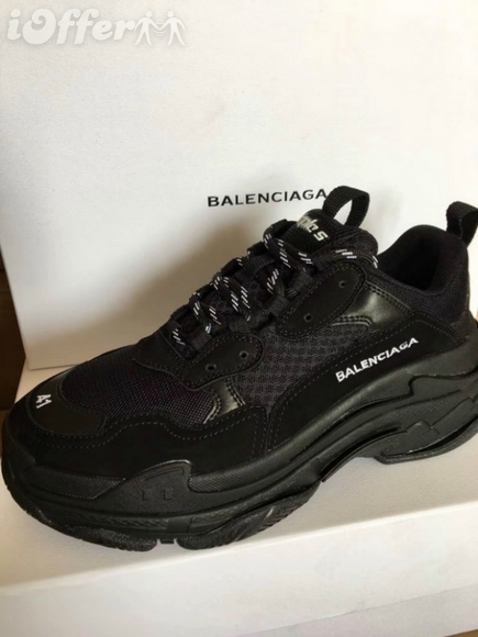 balenciaga-chunky-triple-s-sneaker-fashion-dad-shoes-a800.jpg