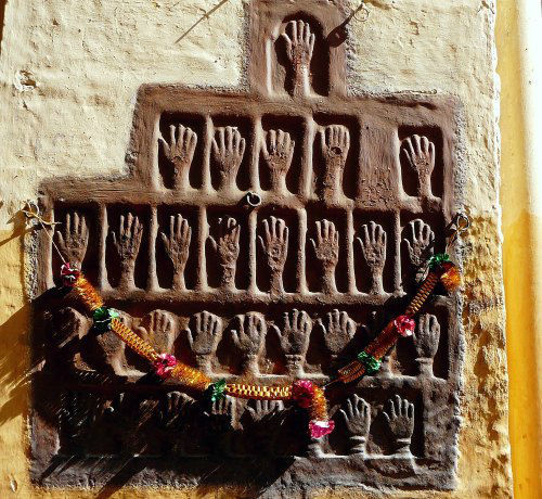 원본확인 클릭 jauhar-memorial-rajasthan.jpg