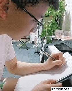 99EAD34A5C8E7DEC1EEDF5.gif