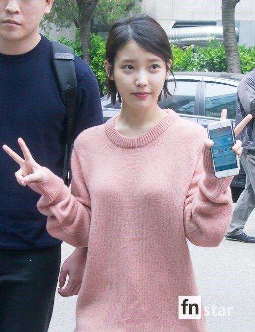 좆물합성 카스쟝이 아가리에 좆물머금고 목보지마찰음 배설하는거 보고싶다 - 블루 아카이브 채널