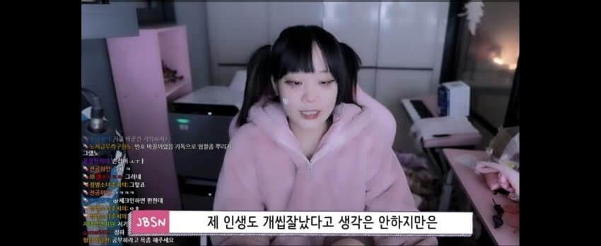 스트리머 합성 오픈AI, '달리2' 얼굴 사진 생성 허용 < 산업일반 < 산업 < 기사본문 - AI타임스