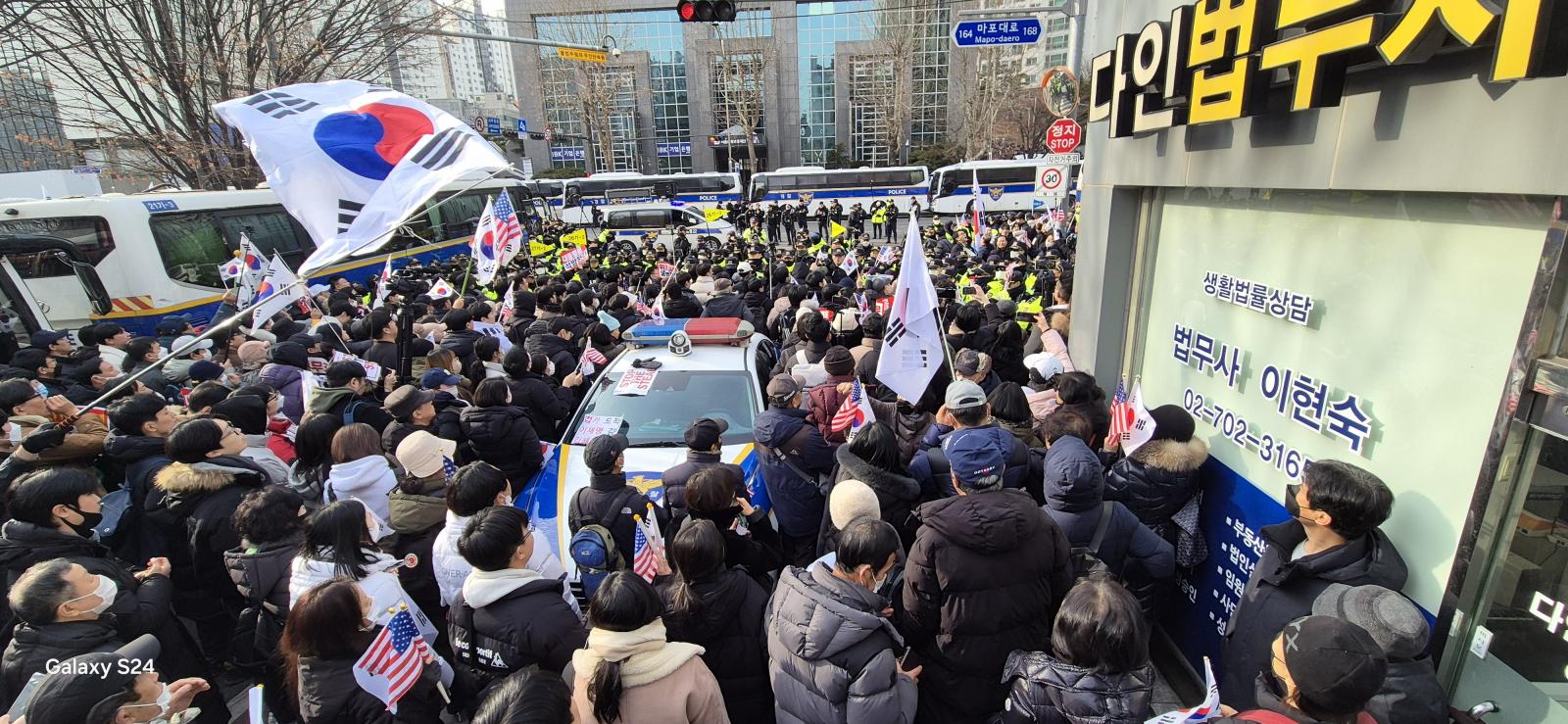 장문]2주간 시위 대모하면서 일게이가 하고싶은말 | 일간-베스트 | 일베저장소